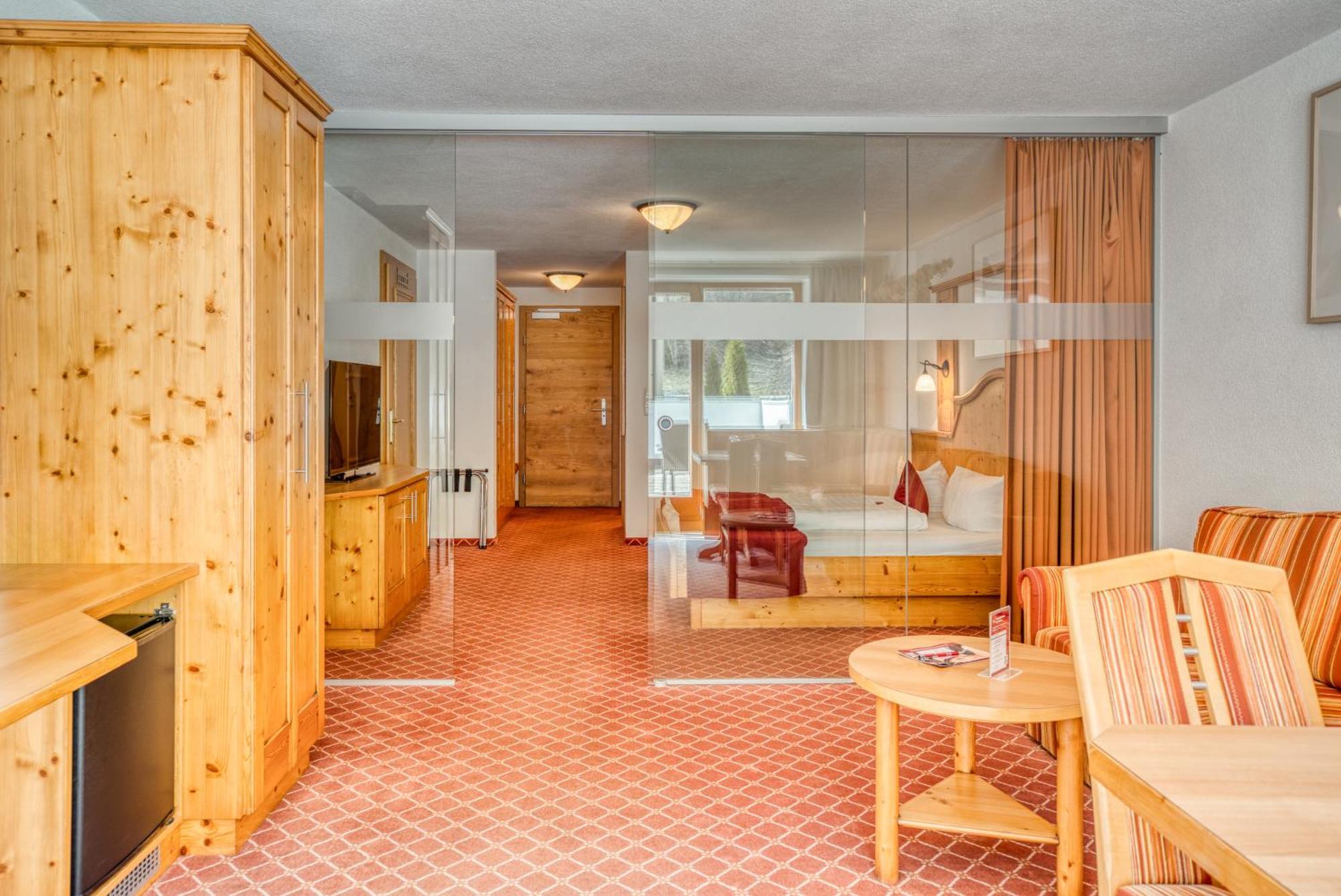 Mallaun Hotel.Erlebnis See Exterior foto