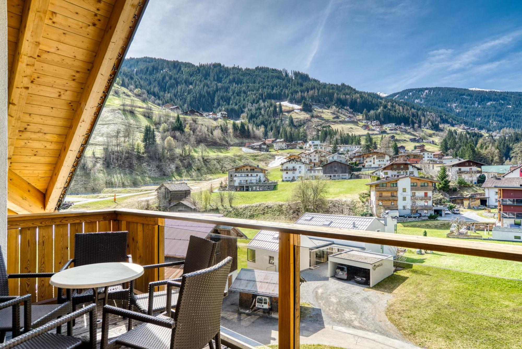 Mallaun Hotel.Erlebnis See Exterior foto